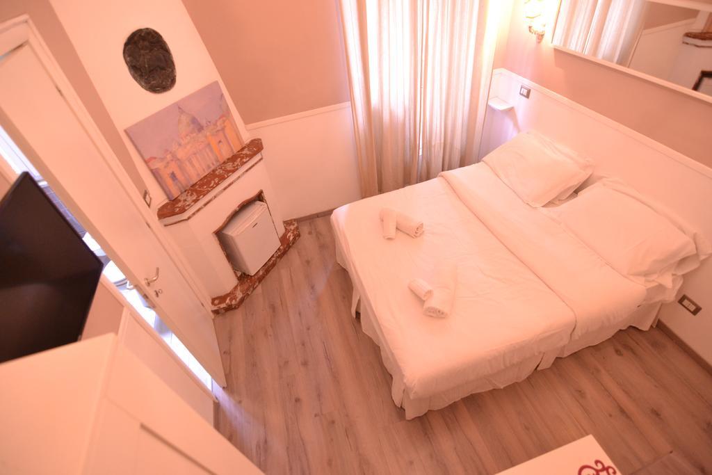 B&B Tra I Musei Rome Luaran gambar
