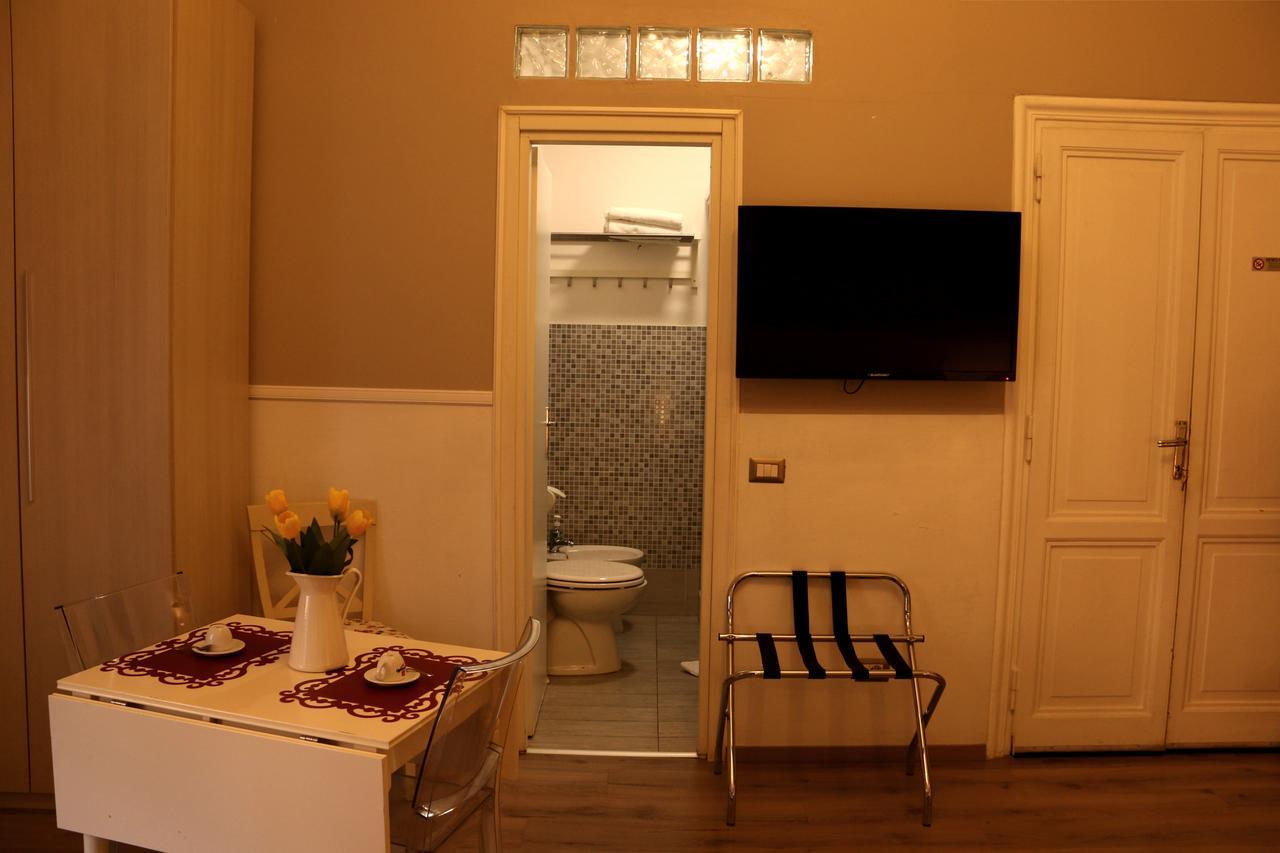 B&B Tra I Musei Rome Luaran gambar