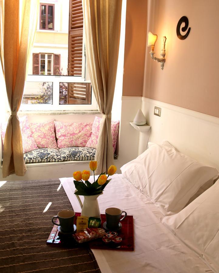 B&B Tra I Musei Rome Luaran gambar